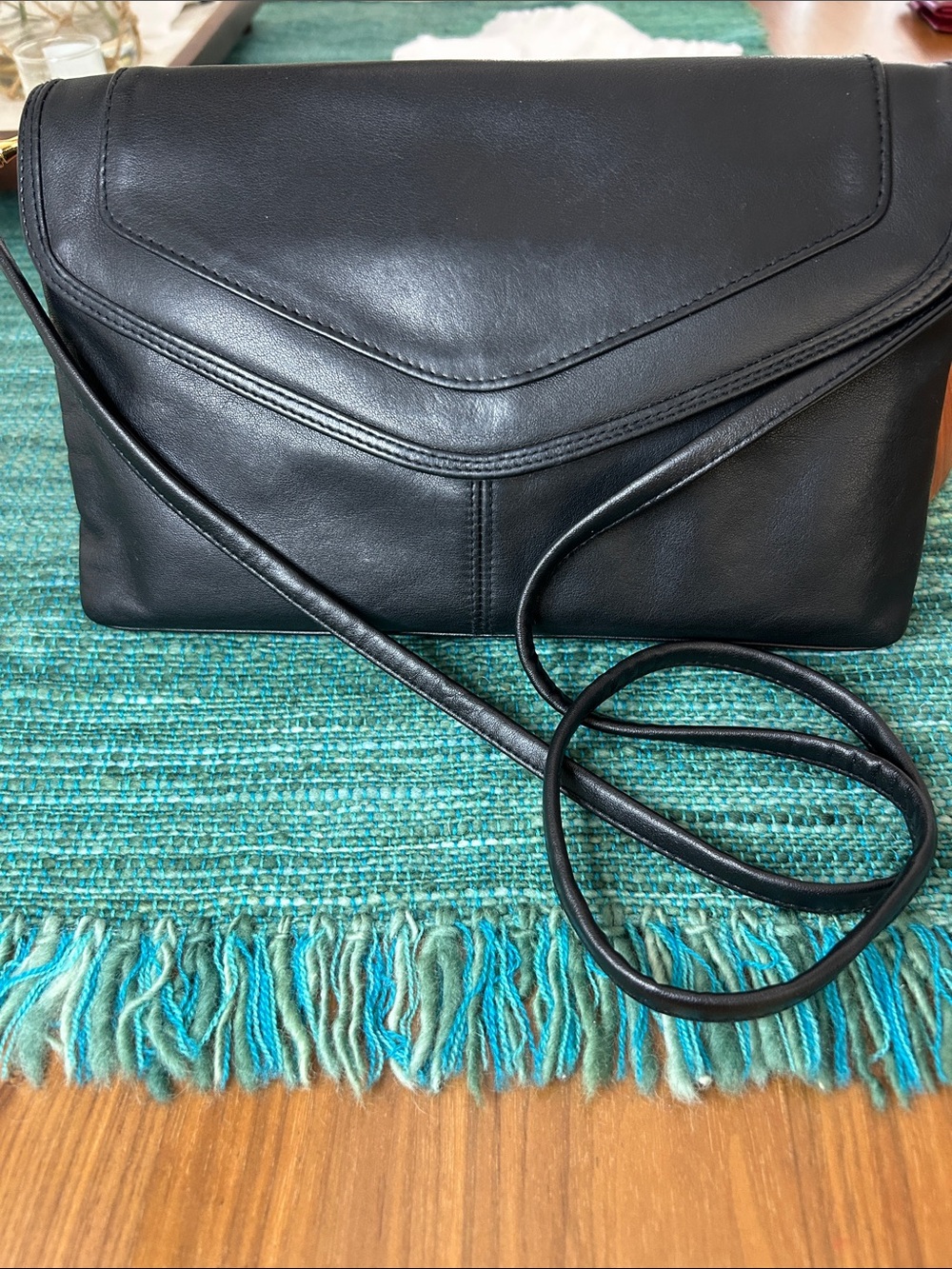 Elegant Black Leather Crossbody Bag